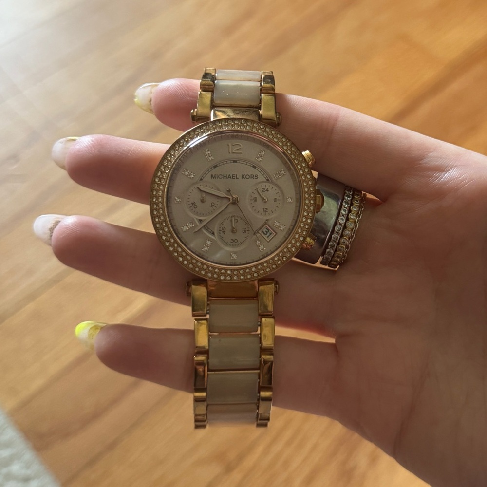 Michael Kors Gold and Cream Timepiece